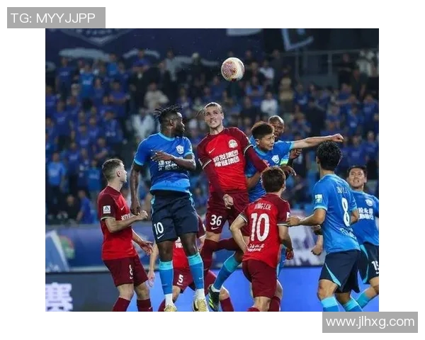 上港与悉尼激战回顾精彩集锦展现足球魅力与激情对决 上港与悉尼激战回顾精彩集锦展现足球魅力与激情对决