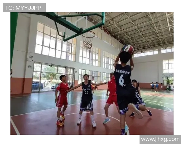 南京篮球队荣登耐力排行榜榜首展现卓越实力与团队精神 南京篮球队荣登耐力排行榜榜首展现卓越实力与团队精神